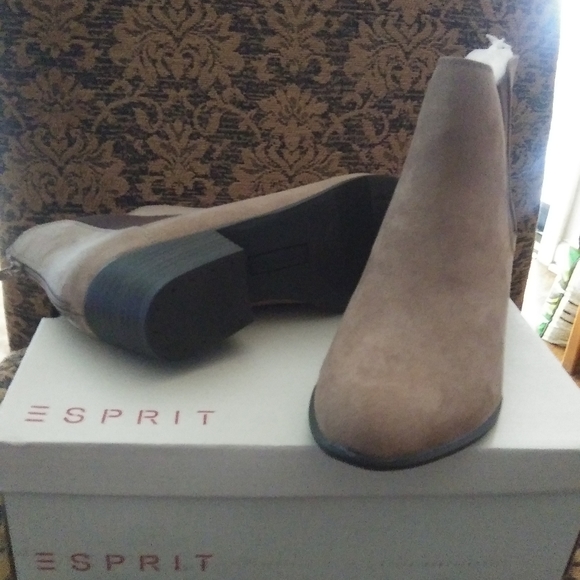 Booties - Picture 1 of 4